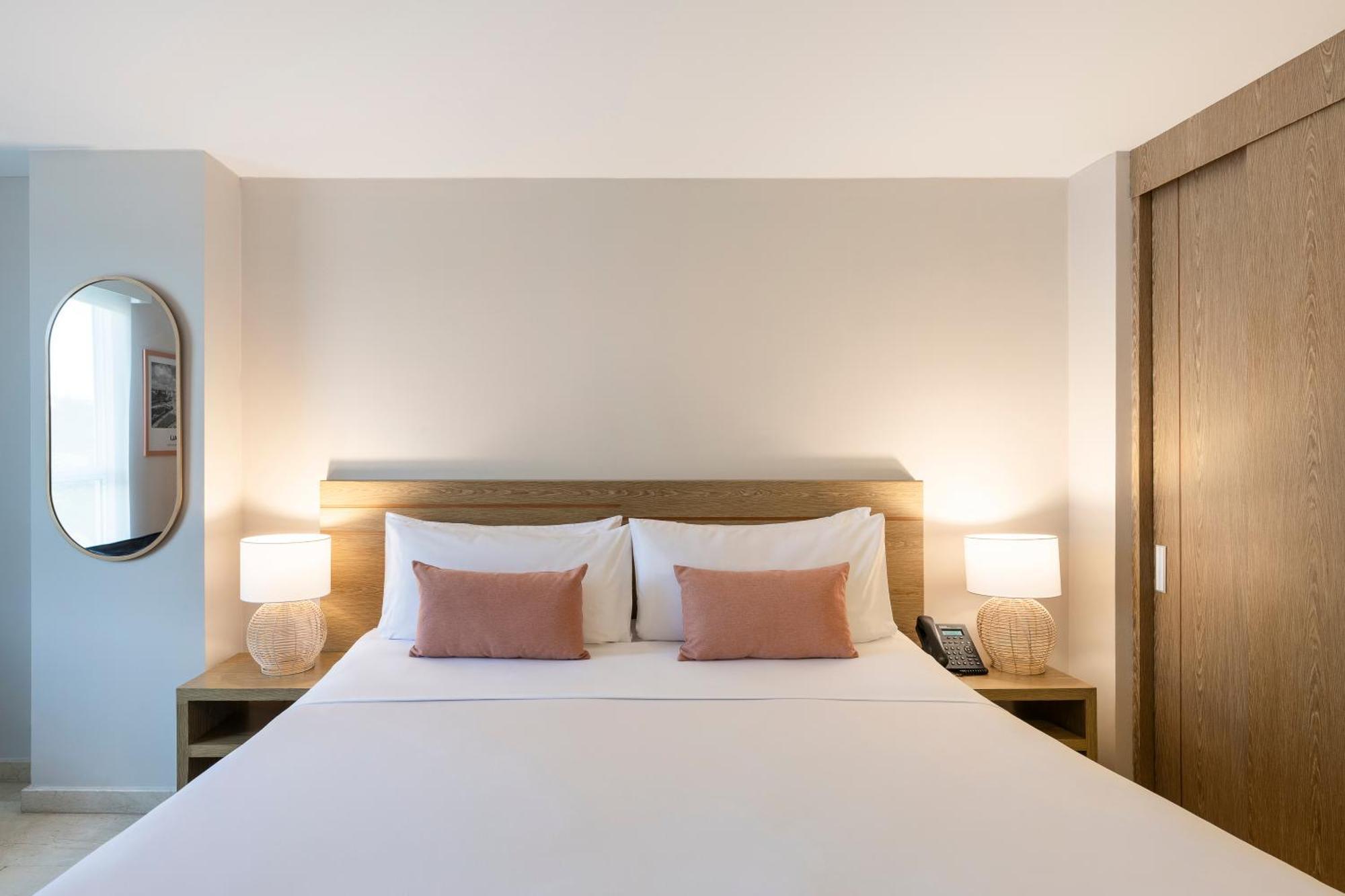 Hotel Ms Ciudad Jardin Cali Bagian luar foto