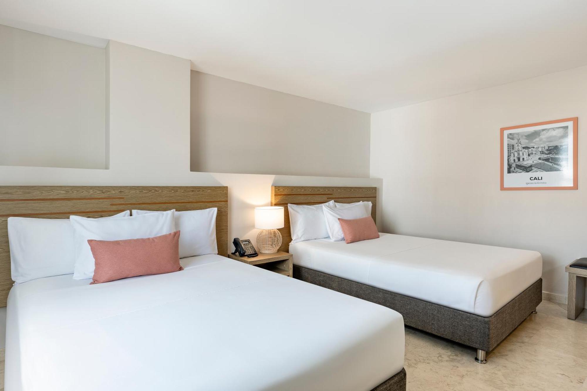 Hotel Ms Ciudad Jardin Cali Bagian luar foto