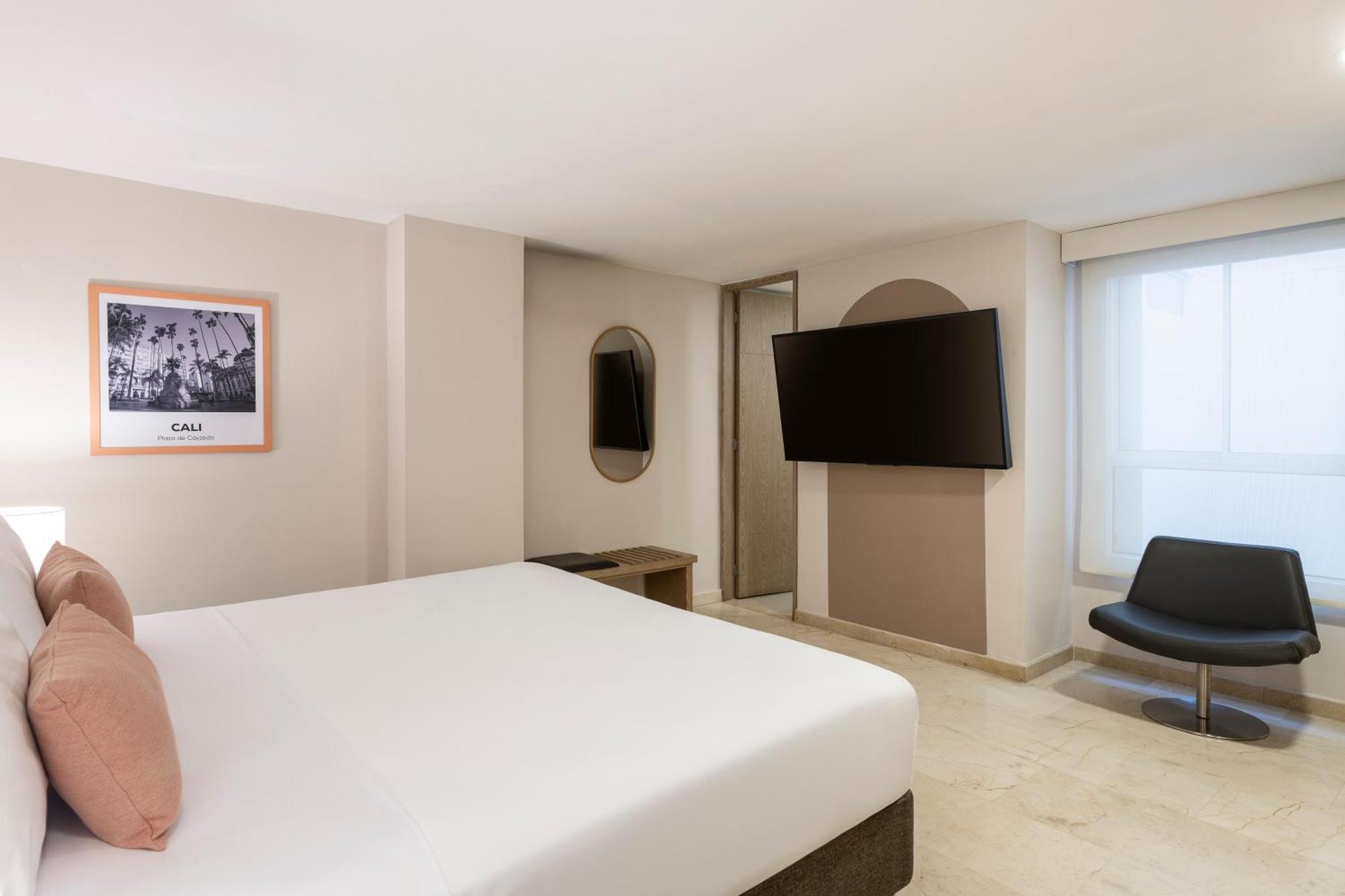 Hotel Ms Ciudad Jardin Cali Bagian luar foto