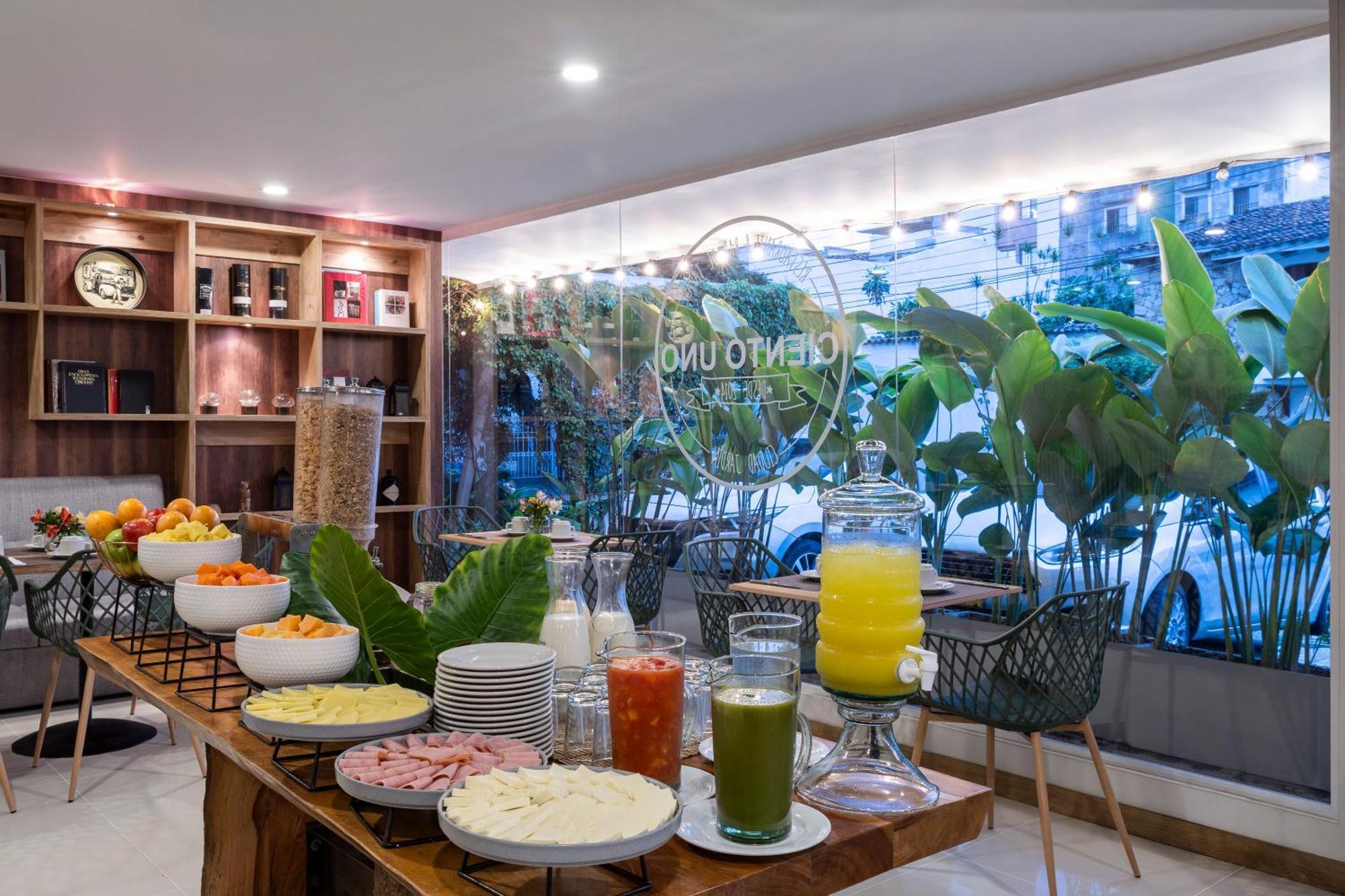 Hotel Ms Ciudad Jardin Cali Bagian luar foto